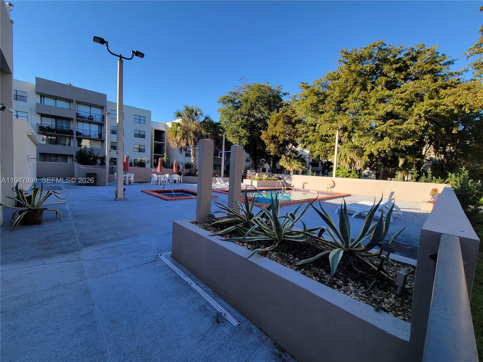 PEPPERMILL KENDALE LKS W - Residential