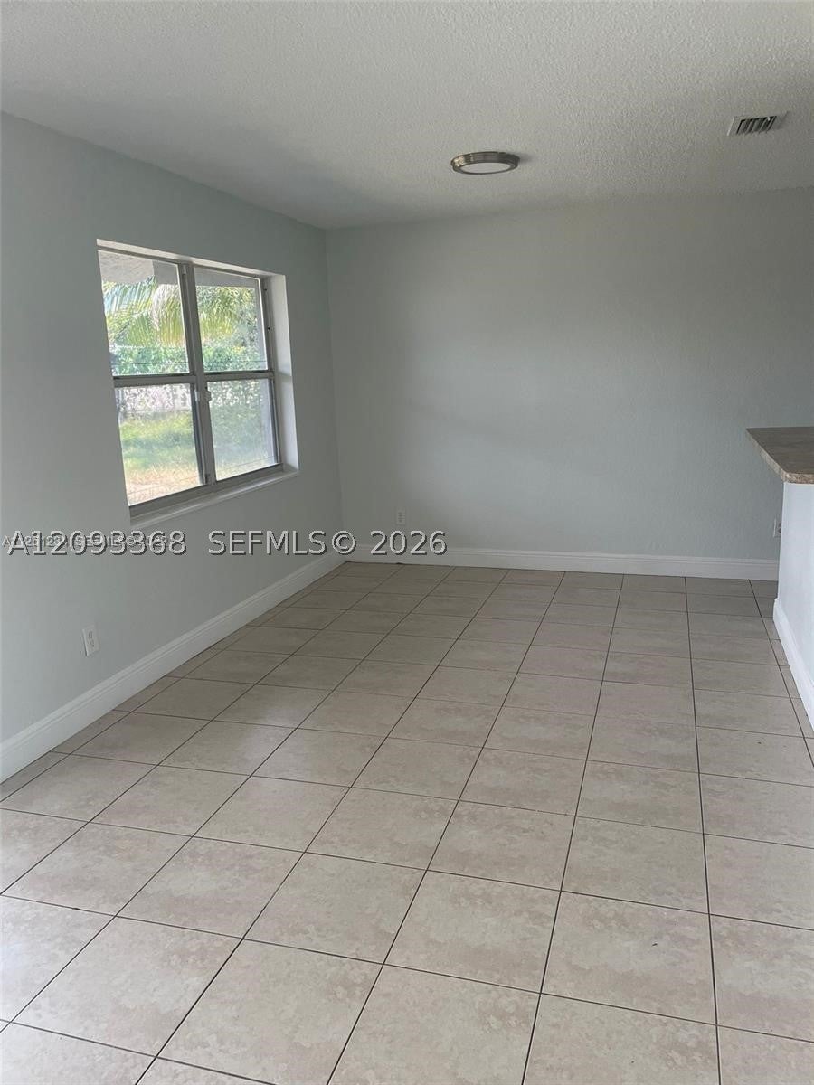 757 NW 95th Ter 757