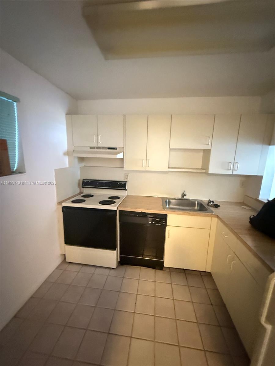 CARIBBEAN GARDENS CONDO - Residential