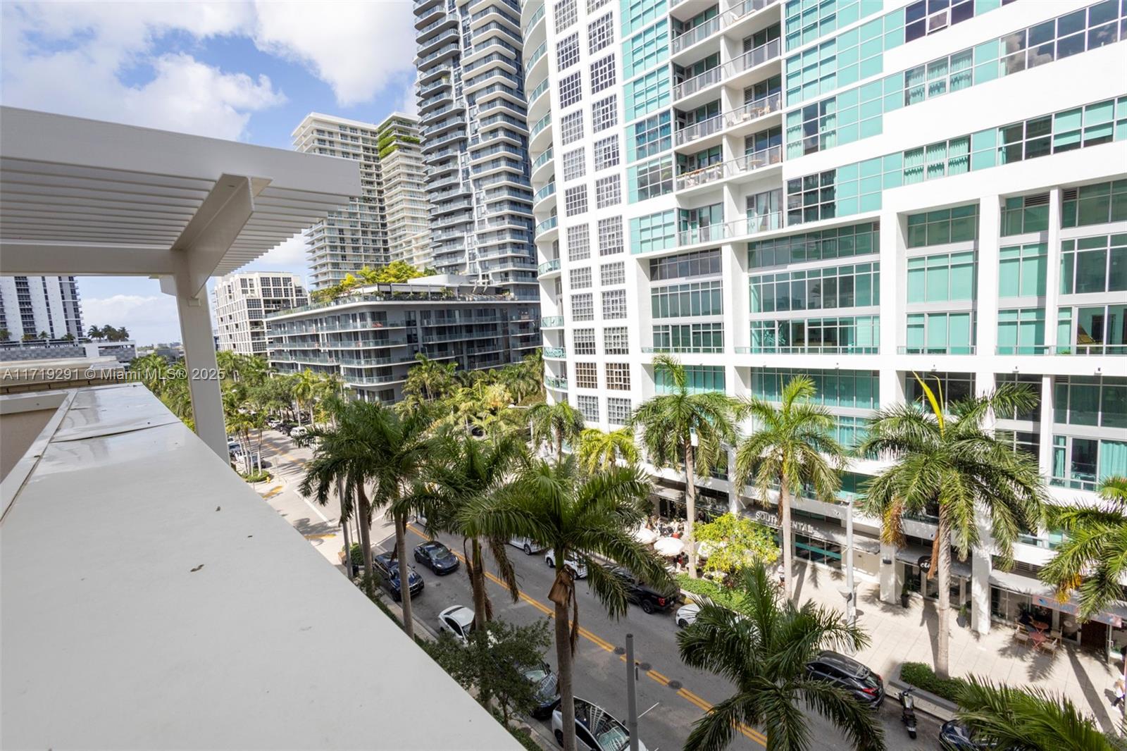 MIDBLOCK MIAMI CONDO - Residential