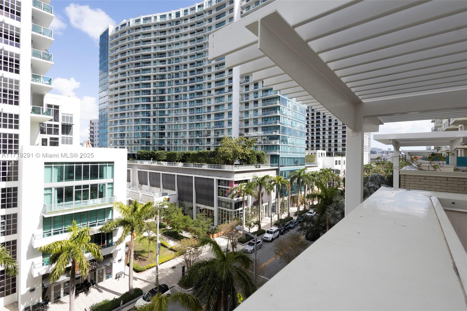 MIDBLOCK MIAMI CONDO - Residential