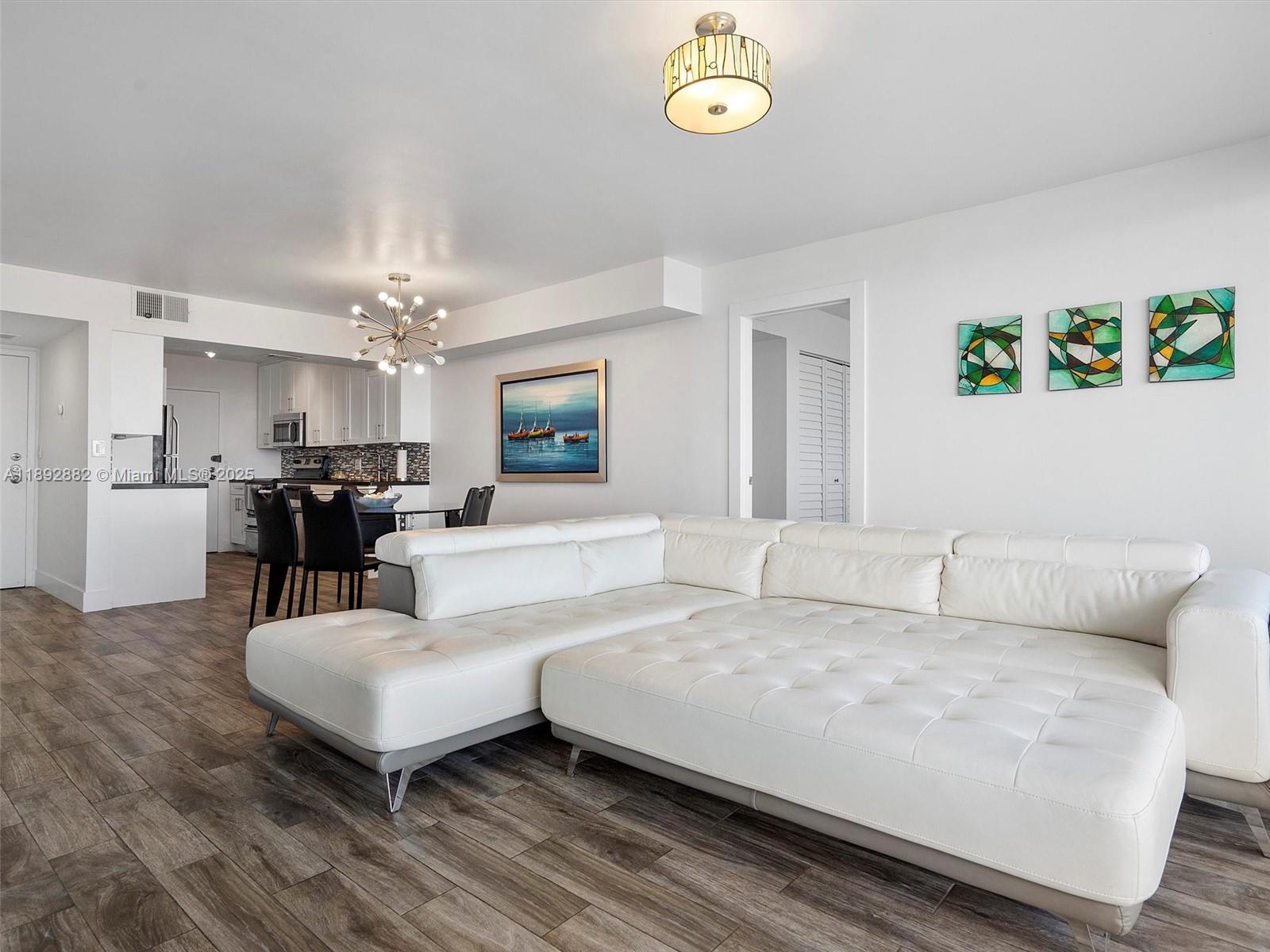 QUADOMAIN TOWER I AND IV - Residential Lease