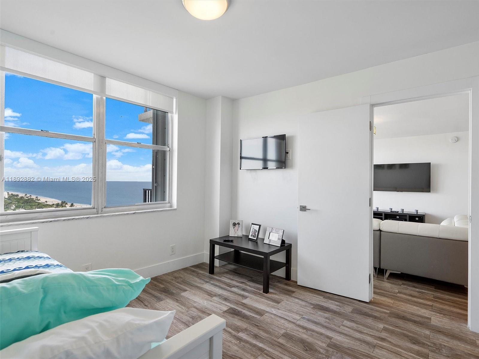 QUADOMAIN TOWER I AND IV - Residential Lease