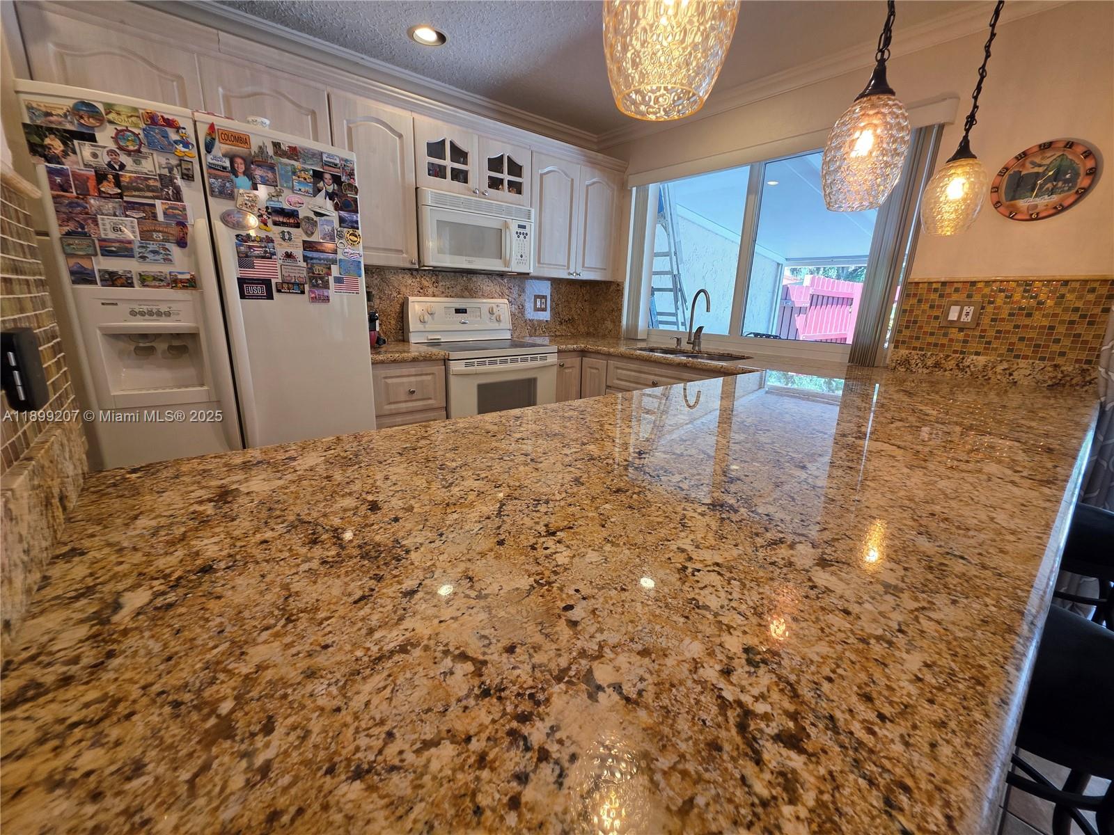 MIAMI LAKES LAKE MARTHA S - Residential