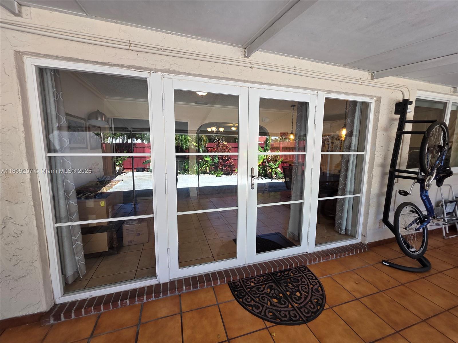 MIAMI LAKES LAKE MARTHA S - Residential