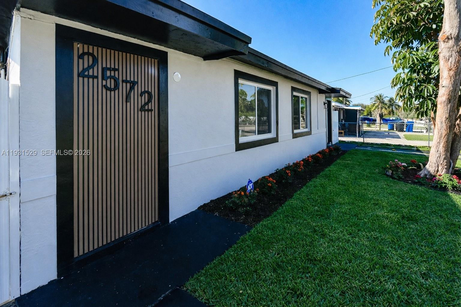 NORTH WEST LAUDERDALE - Residential