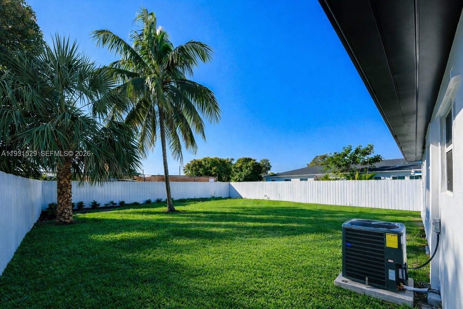 NORTH WEST LAUDERDALE - Residential