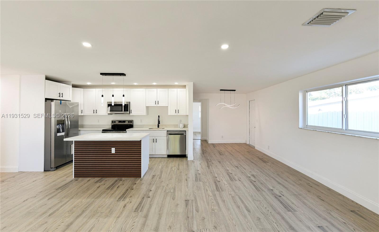 NORTH WEST LAUDERDALE - Residential