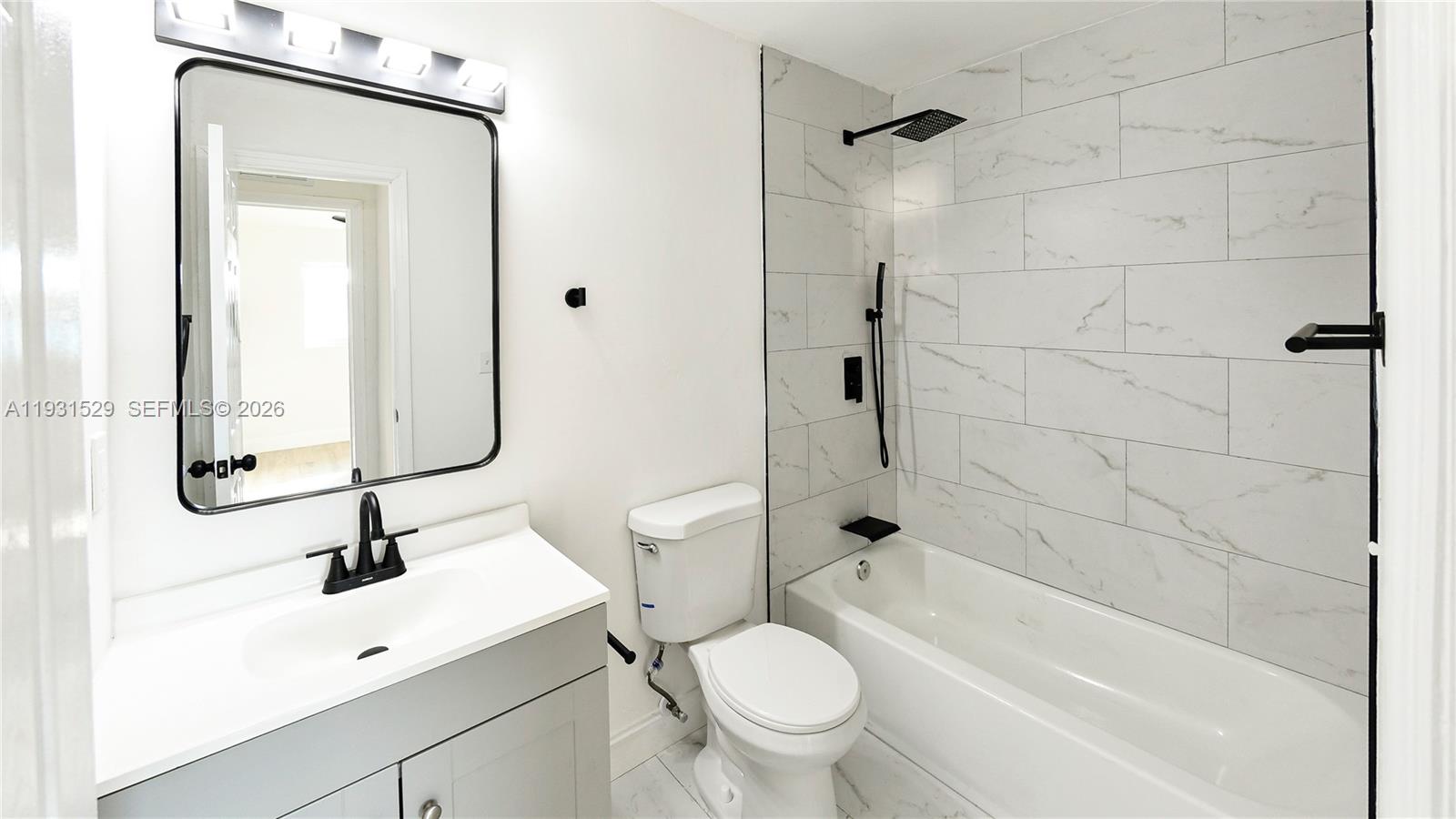 NORTH WEST LAUDERDALE - Residential