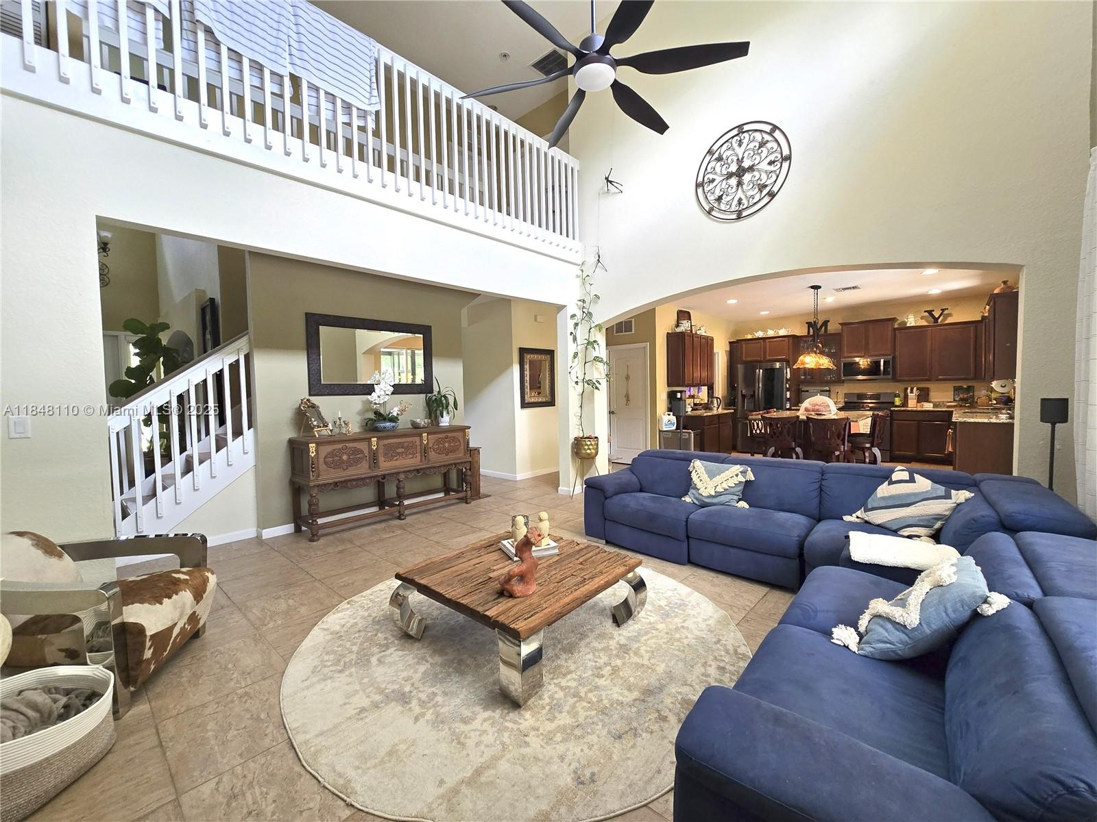 REDLAND REEF - Residential