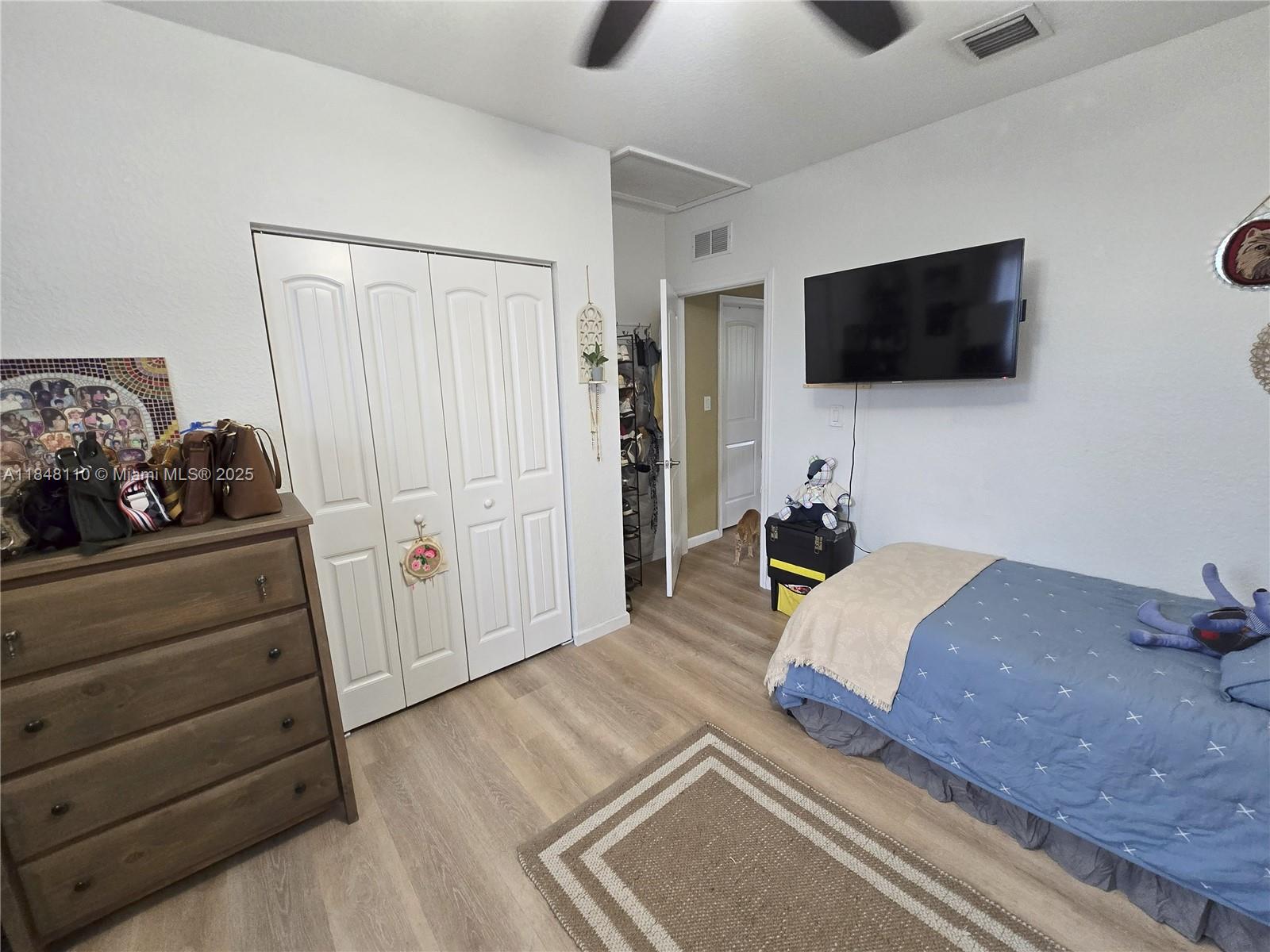 REDLAND REEF - Residential