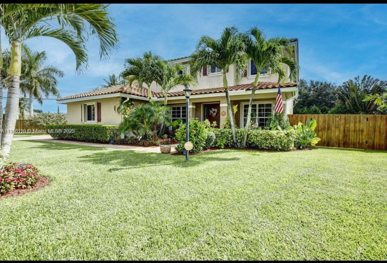 WELCOME TO THE REDLANDS! Exceptional Two-Story Home on Prime Cul-de-Sac Lot. 5/3 contemporary mansion, perfectly situated on a quiet 0.5-acre (21,780 SF). This spacious home offers, wood cabinetry, granite countertops, stainless steel appliances, and an expansive family room with soaring volume ceilings and built-in Atmos surround sound with ceiling speakers. Full bedroom and bathroom downstairs. Upstairs, you'll find 4 generously sized bedrooms, a 2 modern bathrooms.
Step outside, to find a sparkling heated saltwater pool and bubbler system, a covered and screened travertine patio, and an oversized backyard new chicken coop and space to park a boat or RV. Additional features include: CCTV security system, 9,000-watt solar power system, etc.