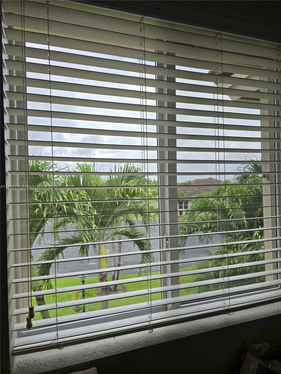 REDLAND REEF - Residential