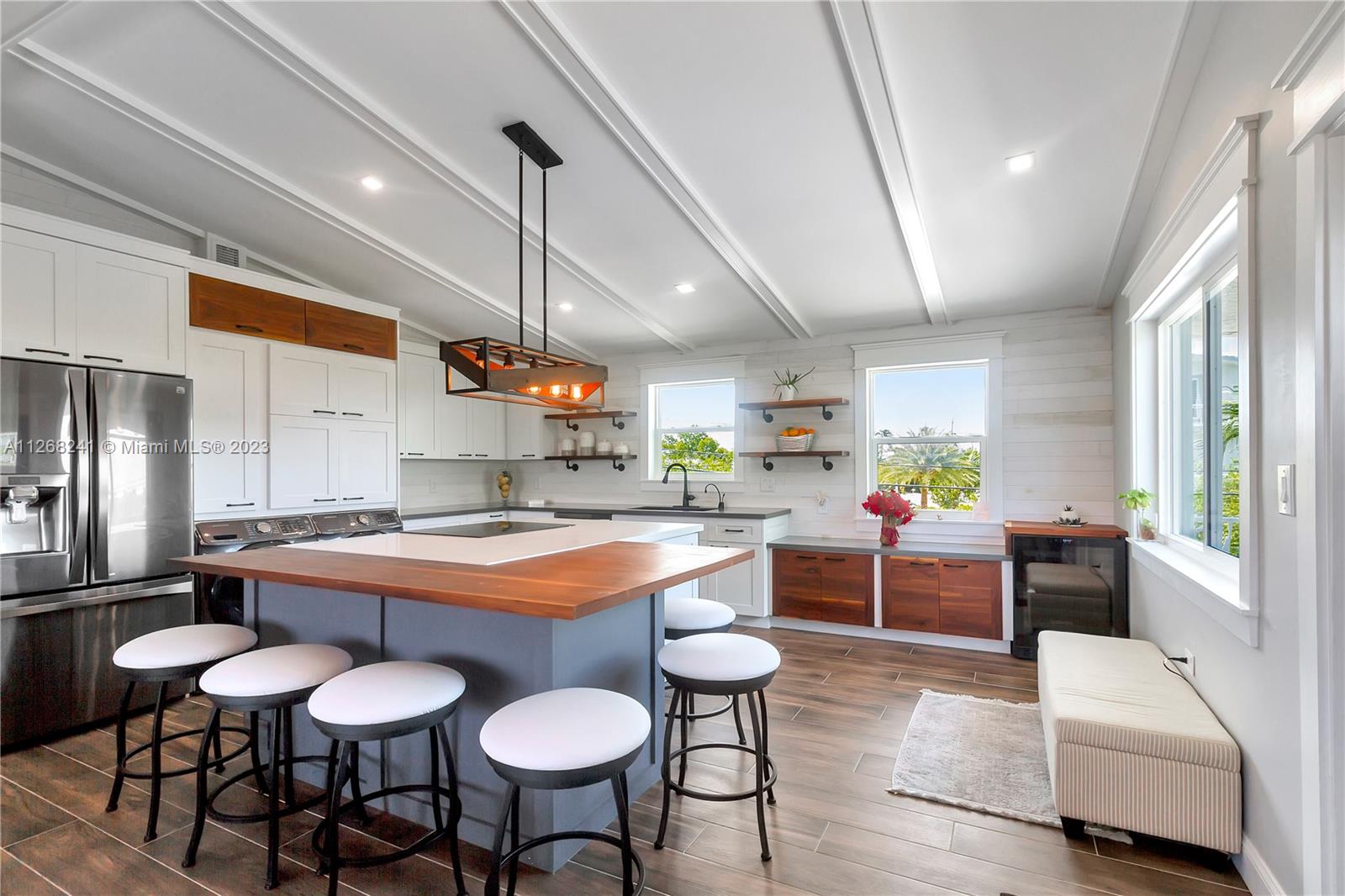 SAFETY HARBOR SEC 1 - Residential