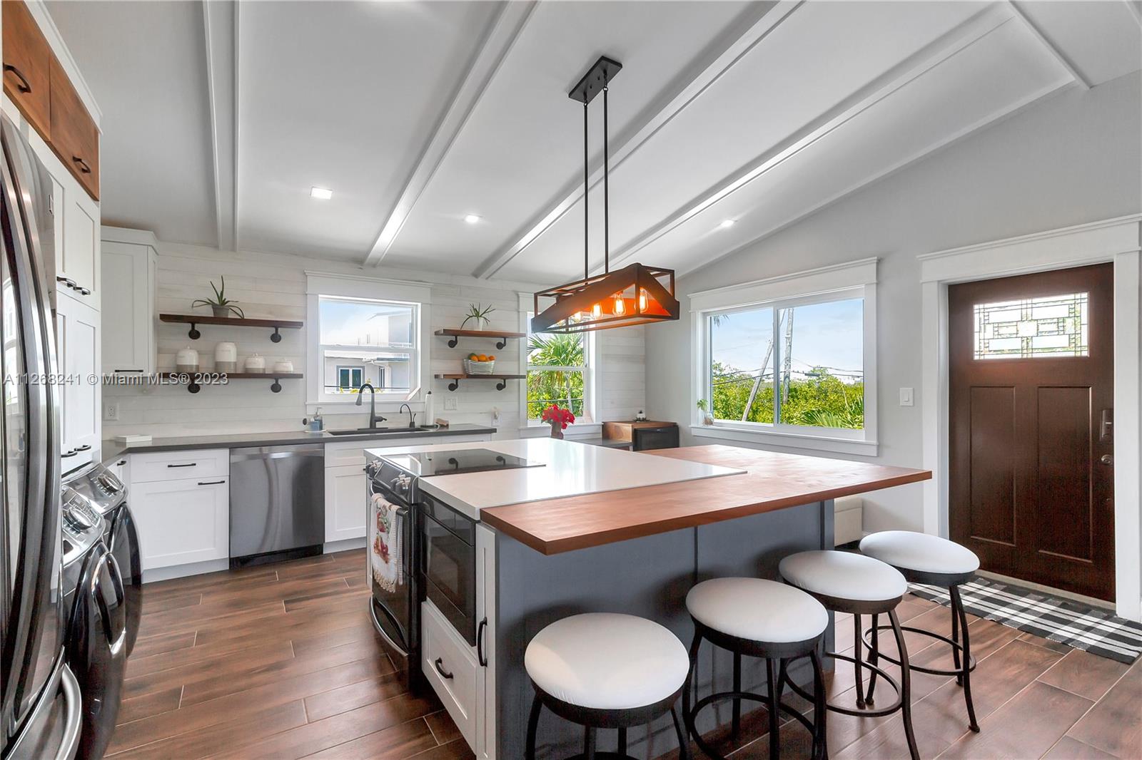 SAFETY HARBOR SEC 1 - Residential