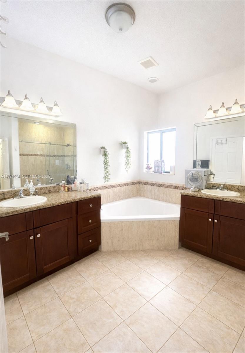 HILDAS ESTATES - Residential