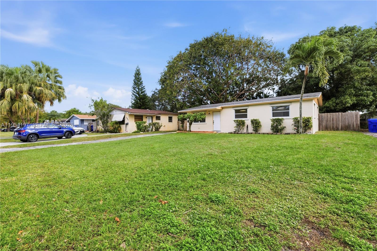 SUNSHINE PARK ESTATES ADD - Residential