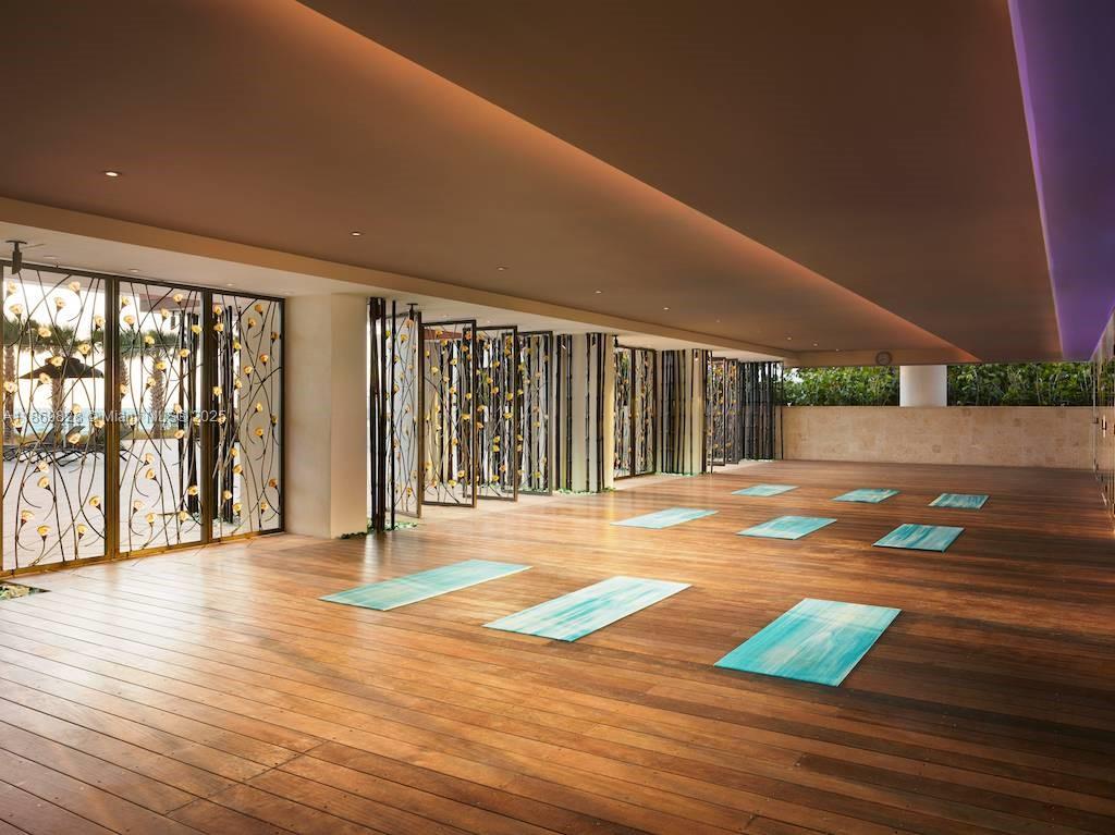 CENTRAL CARILLON BEACH CO - Residential Lease