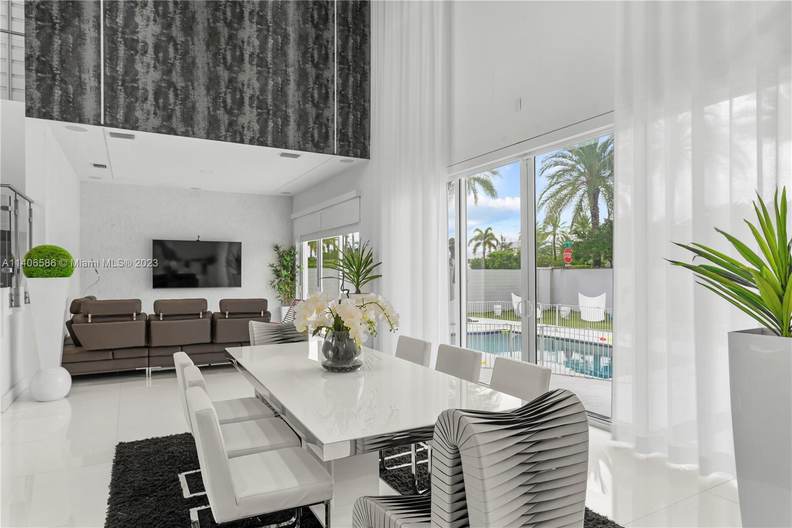 DORAL COMMONS RESIDENTIAL - Residential