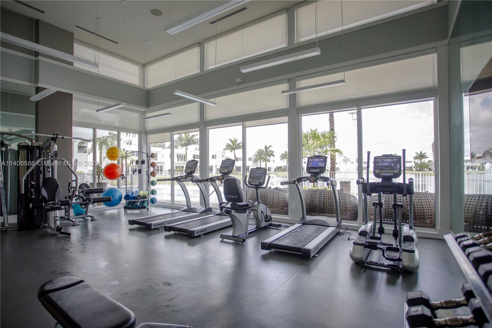 DORAL COMMONS RESIDENTIAL - Residential