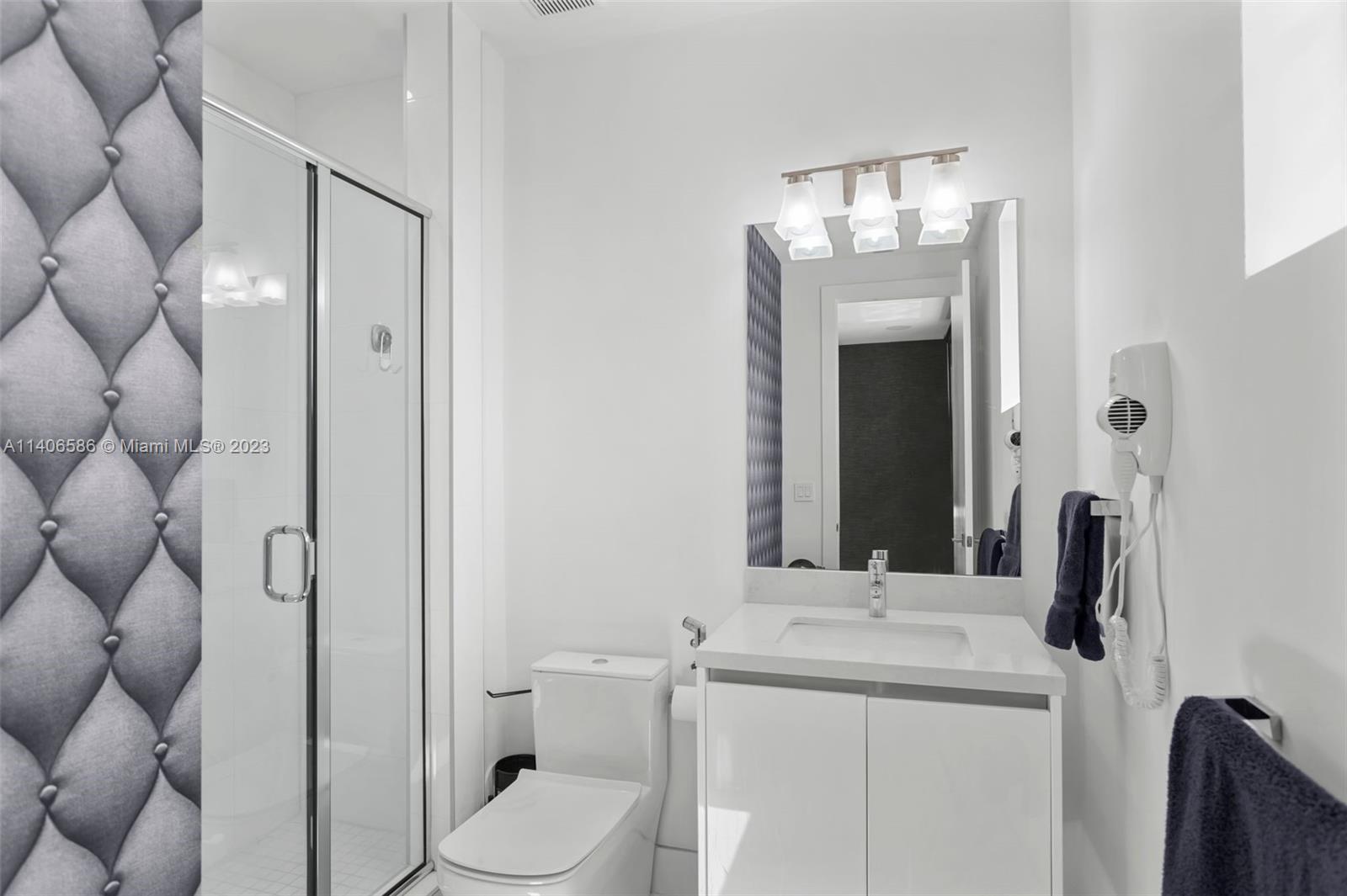 DORAL COMMONS RESIDENTIAL - Residential