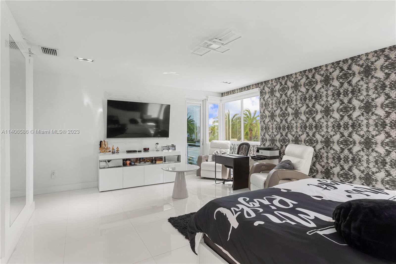 DORAL COMMONS RESIDENTIAL - Residential