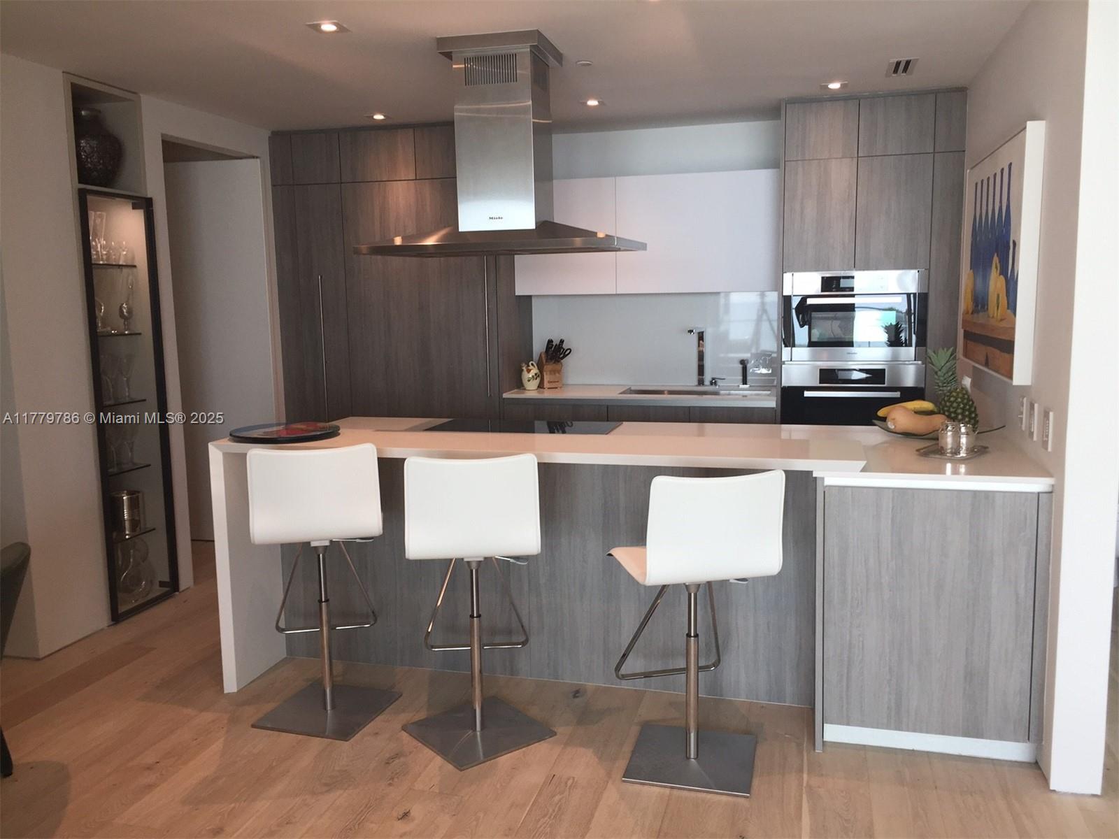 350 OCEAN DR 304N