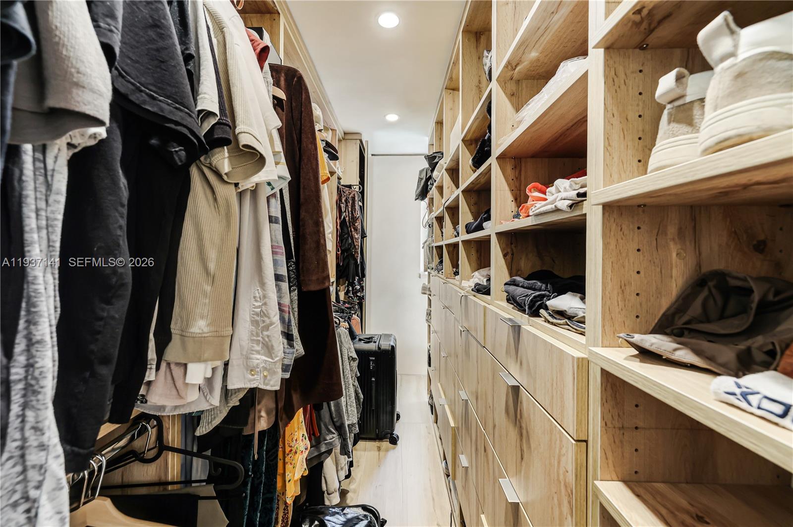 COLUMBIA PARK CORR PL - Residential