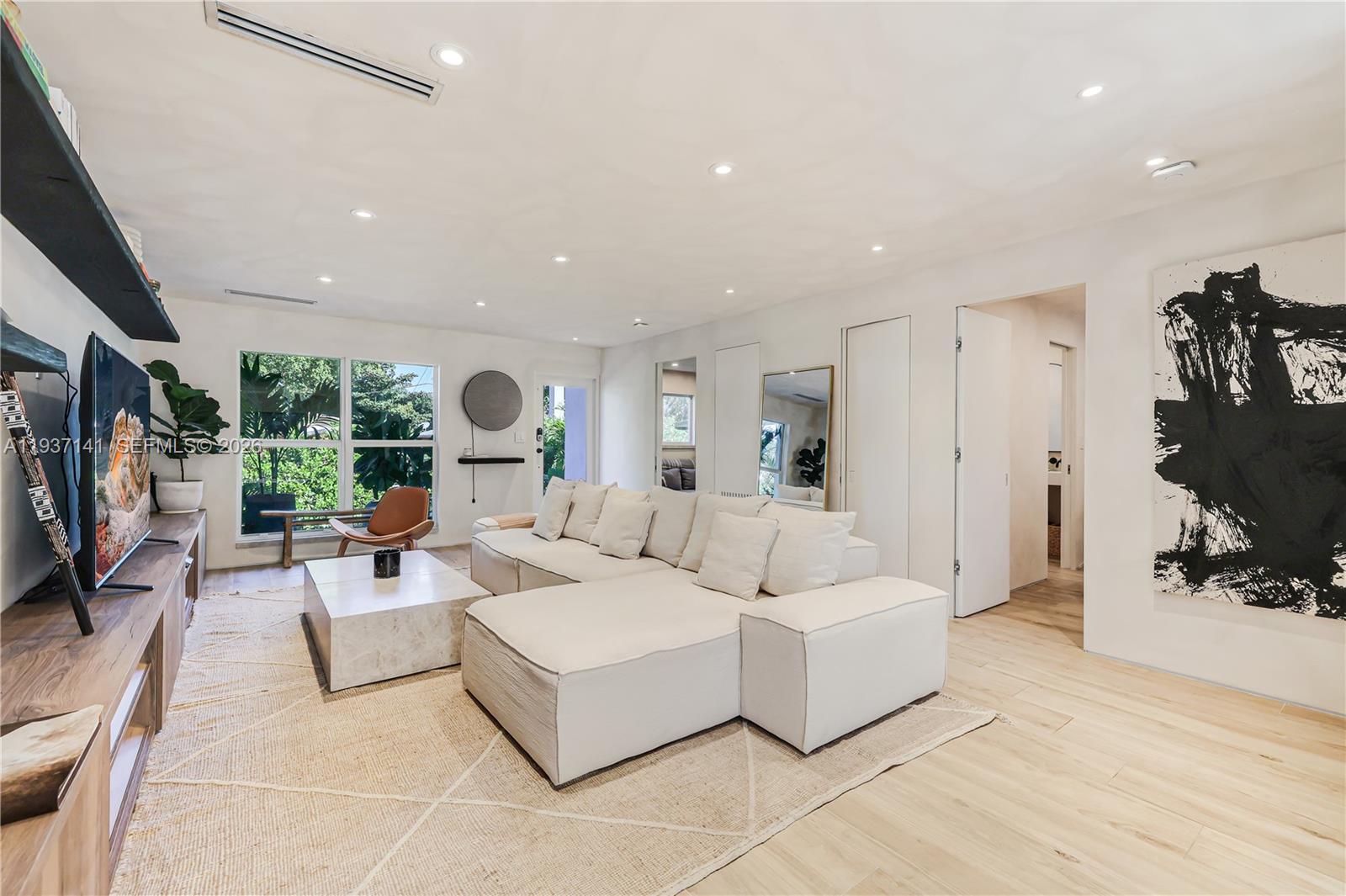 COLUMBIA PARK CORR PL - Residential