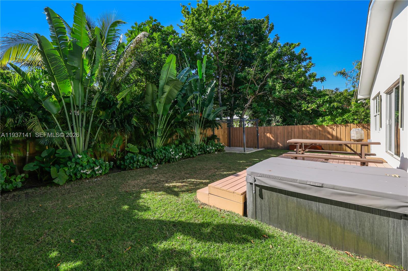 COLUMBIA PARK CORR PL - Residential