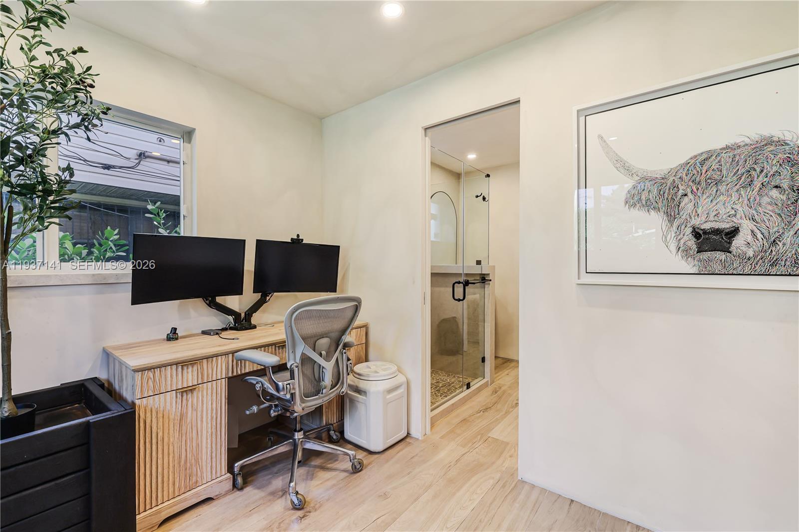 COLUMBIA PARK CORR PL - Residential