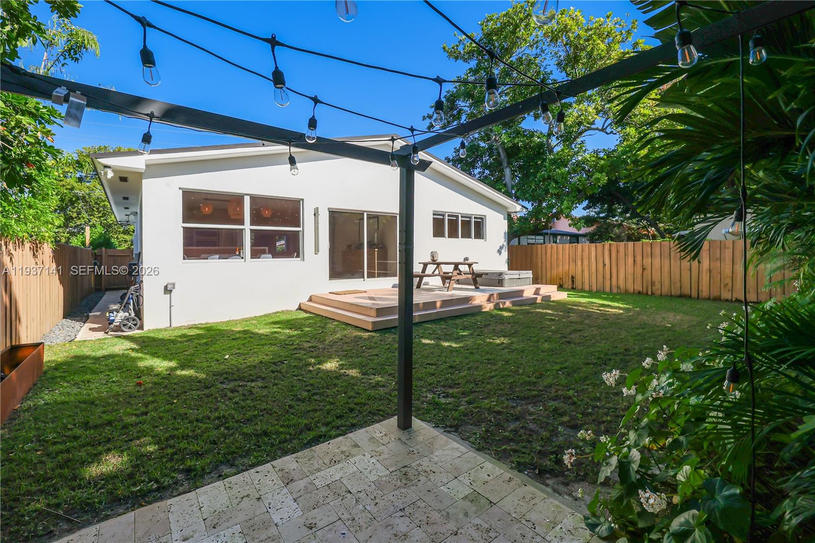 COLUMBIA PARK CORR PL - Residential