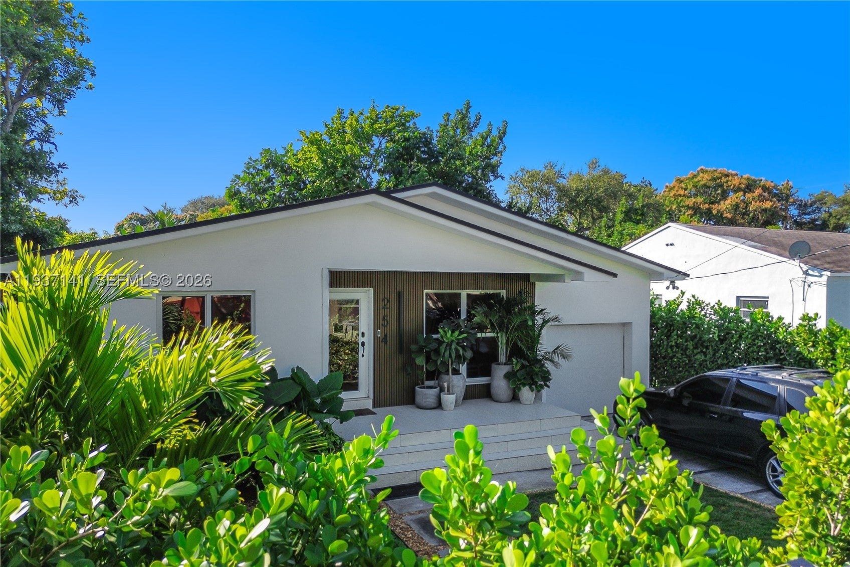 254 NW 43rd St, Miami FL 33127