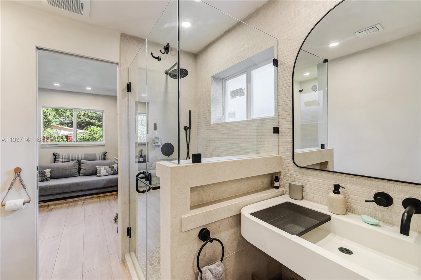 COLUMBIA PARK CORR PL - Residential