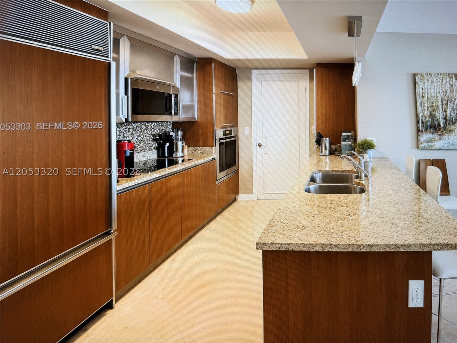 17201 Collins Ave 2502