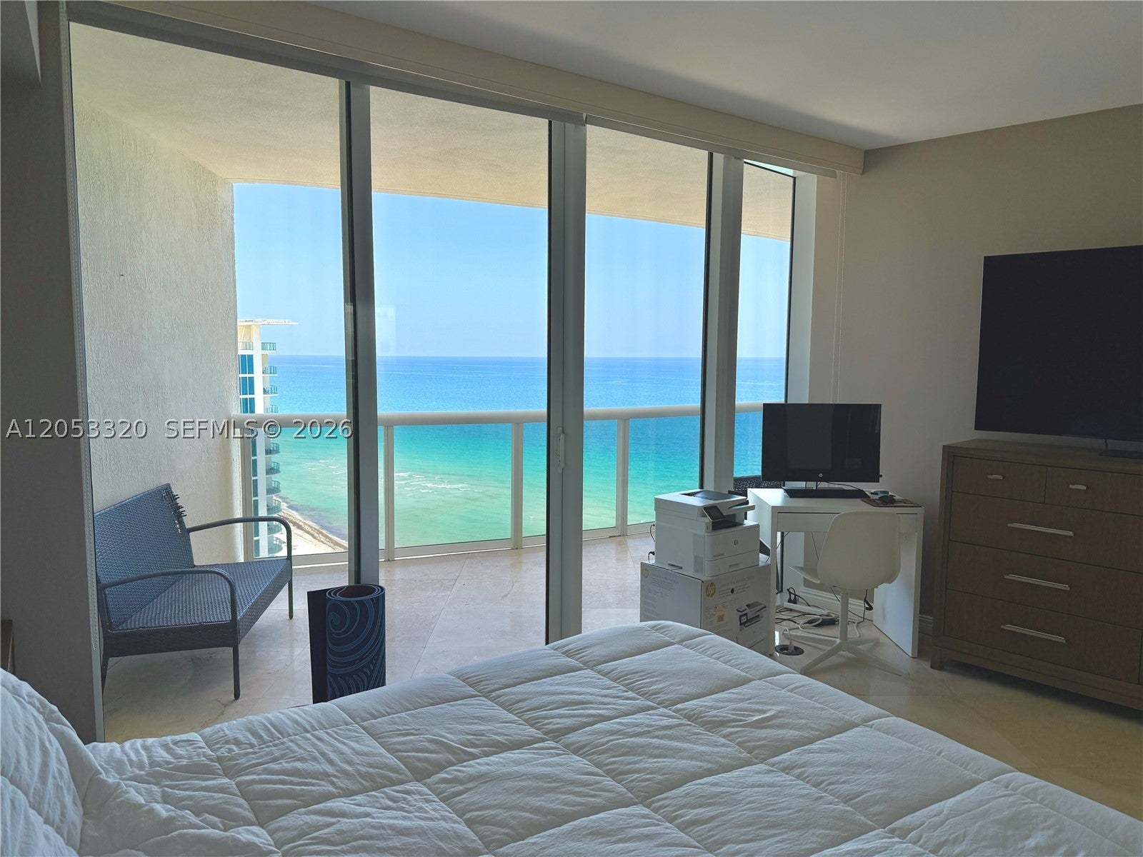 17201 Collins Ave 2502