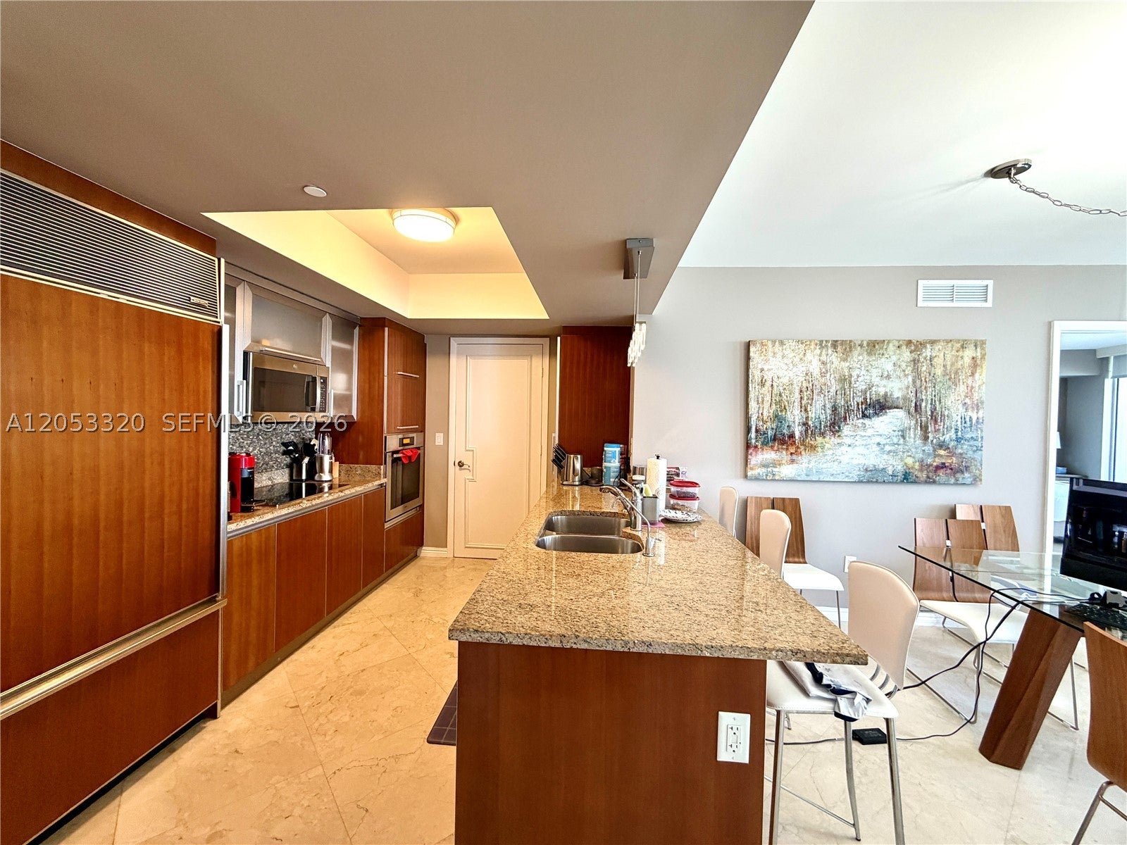 17201 Collins Ave 2502