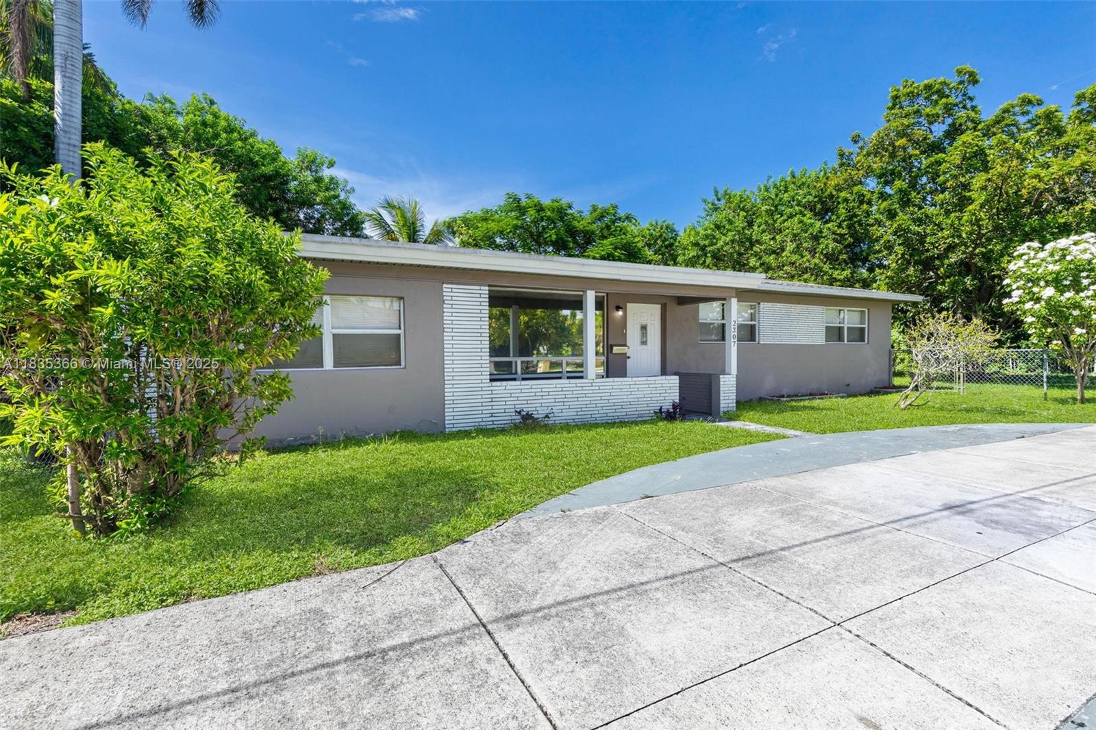 Move-In Ready 4-Bedroom, 2-Bathroom Home in the Heart of Hollywood
This well-maintained 4-bedroom, 2-bathroom home offers both comfort and convenience in a prime location. The main living areas feature tile flooring, while the bedrooms are finished with durable LVP flooring. The kitchen serves as a central gathering space, complete with granite countertops and stainless steel appliances.
Conveniently located near beaches, airports, dining, shopping, and major roadways, this home provides easy access to everything Hollywood has to offer.
Schedule your private showing today and see all this home has to offer!