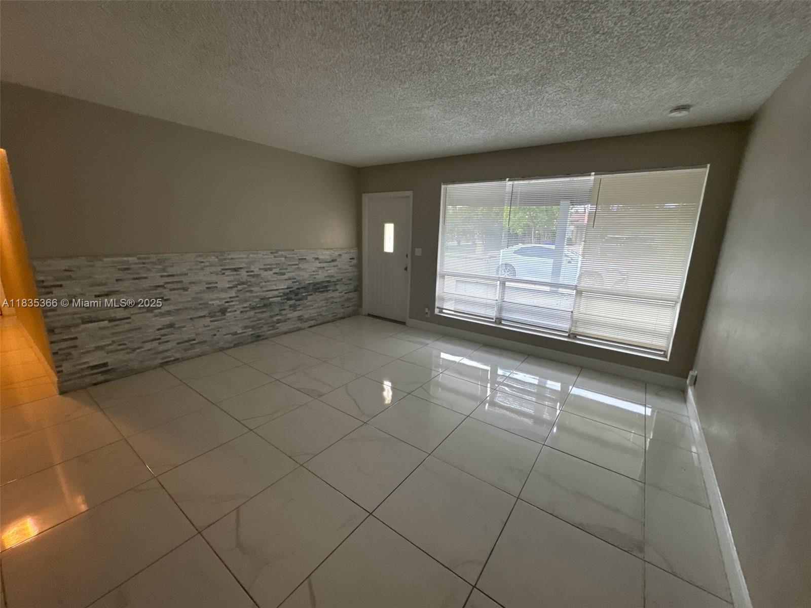 2307 Rodman St, Hollywood, FL, 33020/$555,000 1 2307 Rodman St