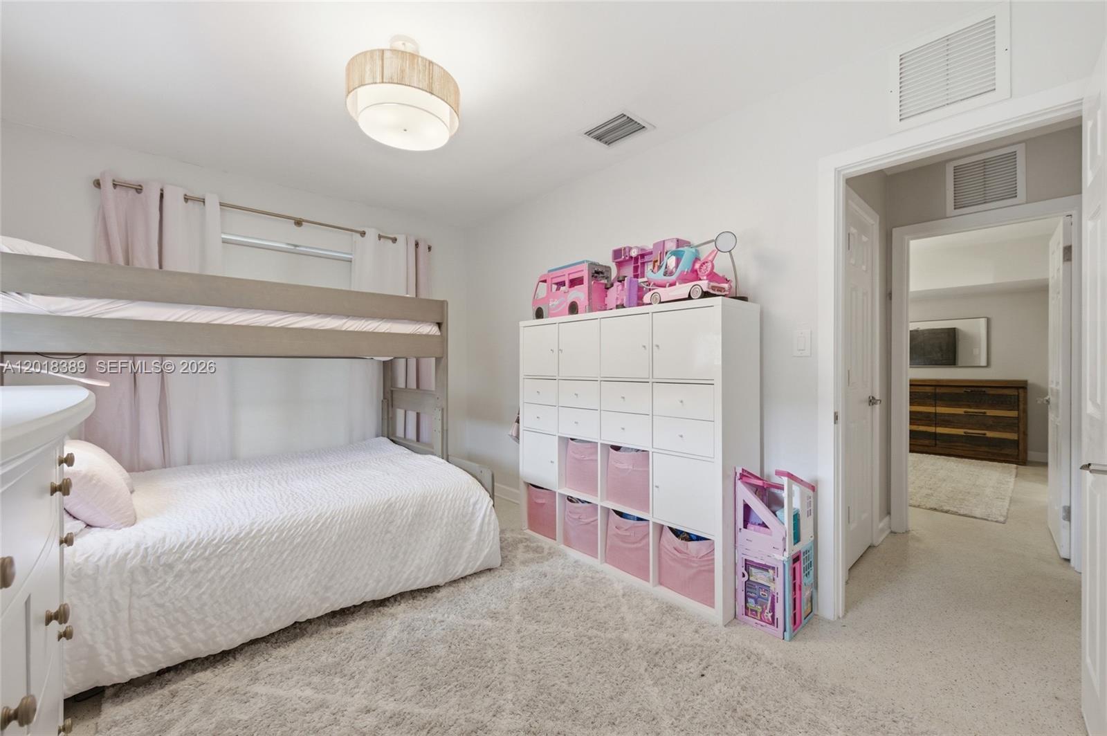 LAWN ACRES - Residential