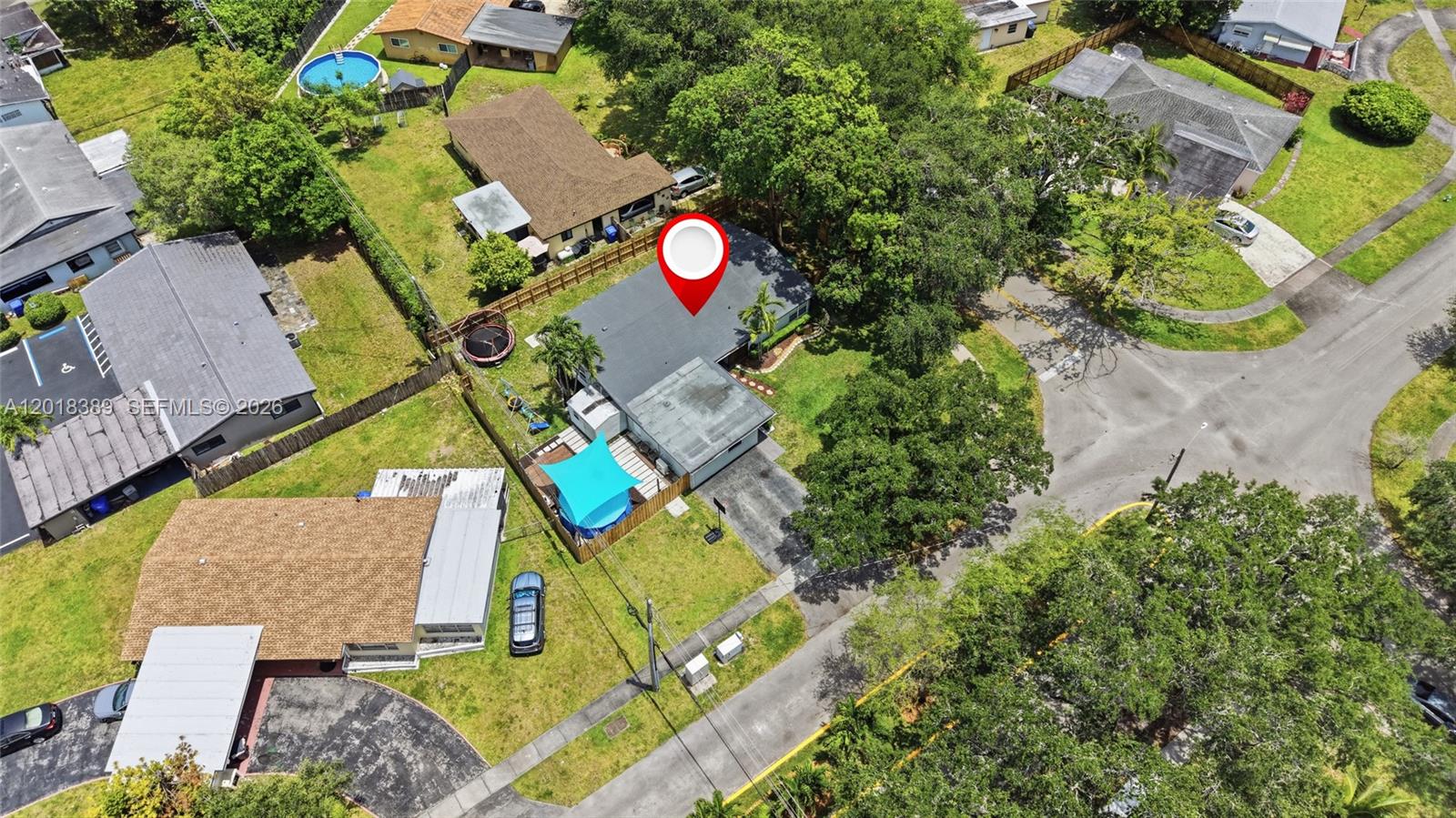 LAWN ACRES - Residential