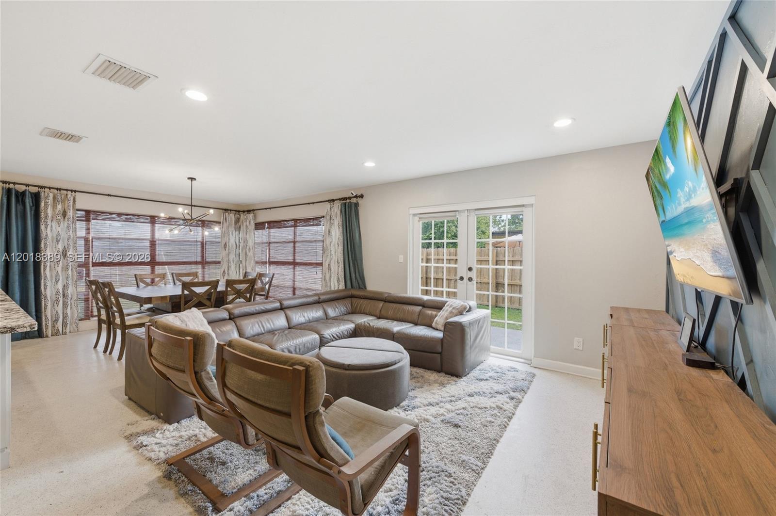 LAWN ACRES - Residential