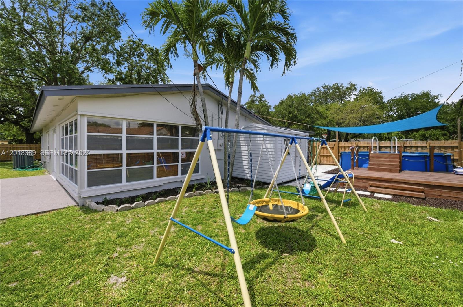LAWN ACRES - Residential