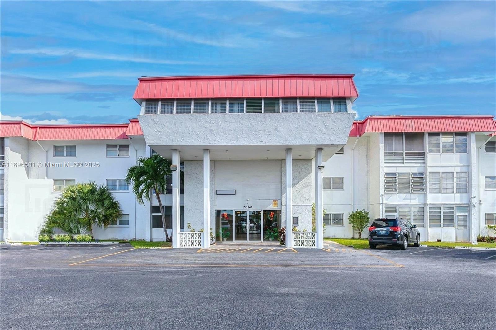 CASTLE APARTMENTS 1 CONDO - Residential Lease