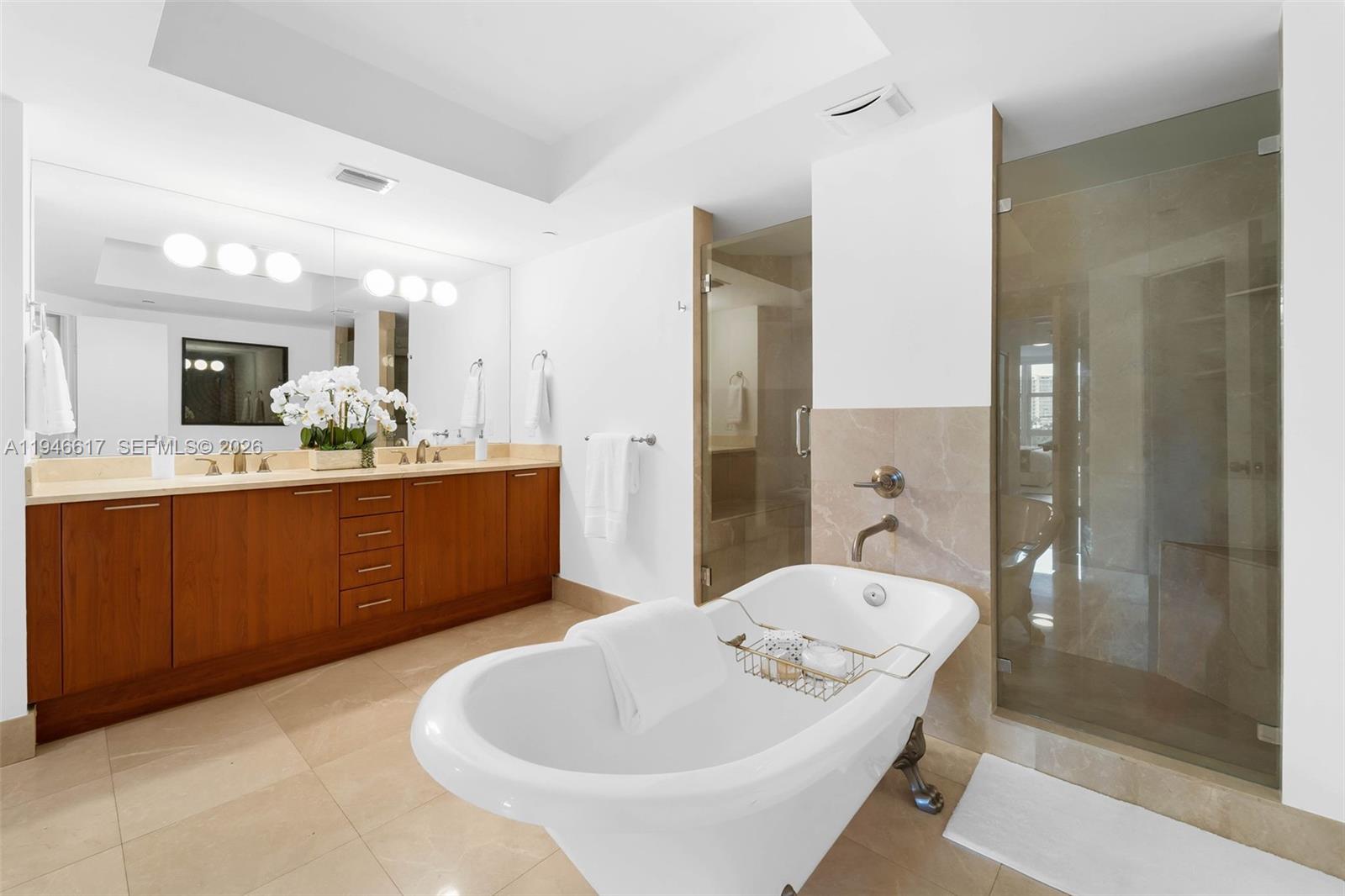 THE PENINSULA II CONDO - Residential