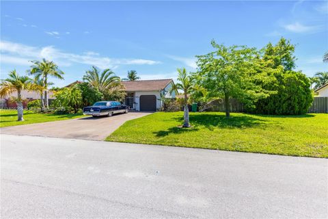 22041 SW 127th Ct Miami FL 33170