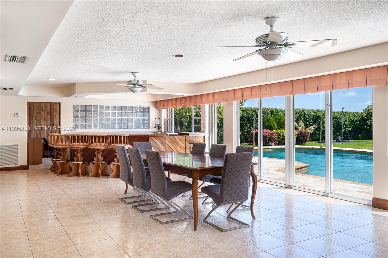 LAKESHORE SEC ONE - Residential