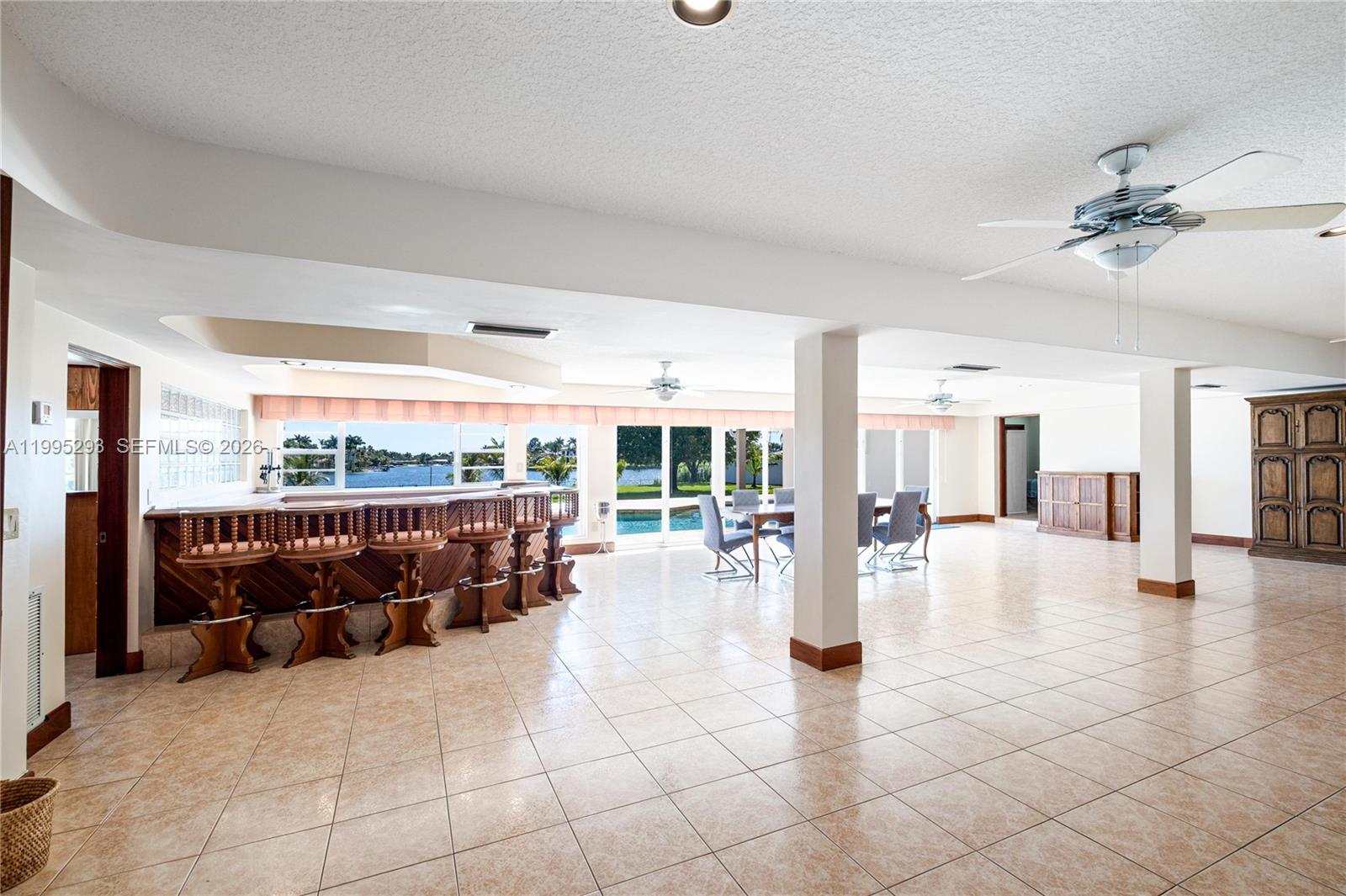 LAKESHORE SEC ONE - Residential