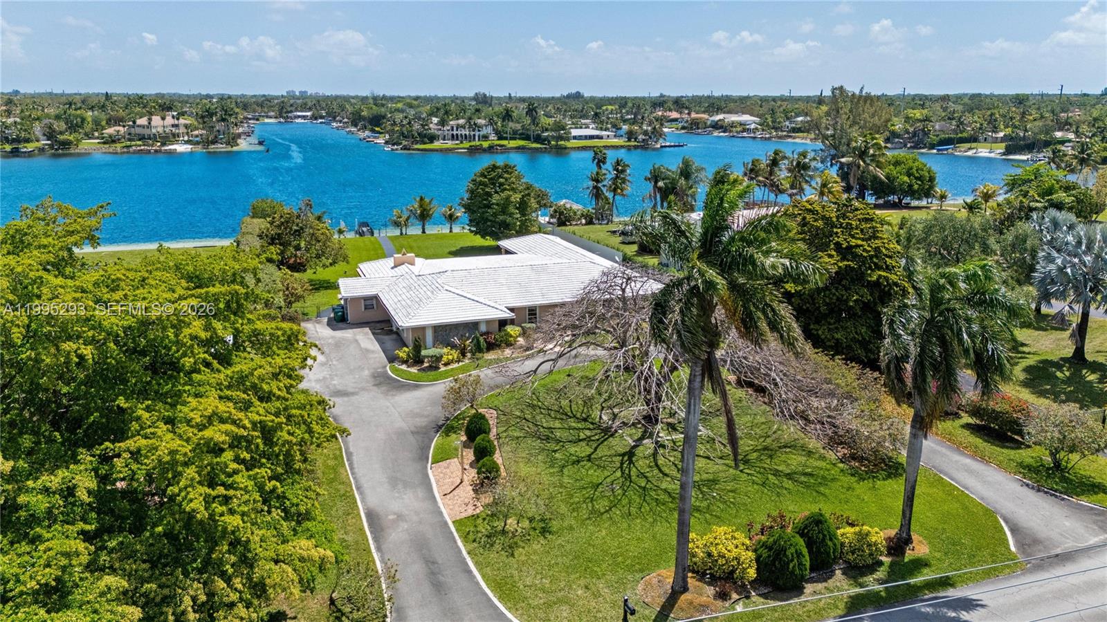 LAKESHORE SEC ONE - Residential