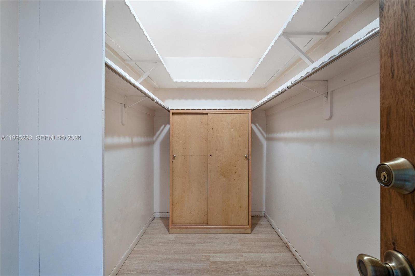 LAKESHORE SEC ONE - Residential